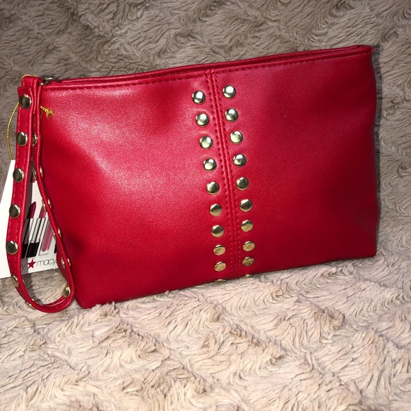 Elizabeth Arden Handbags - Elizabeth Arden Wristlet NWT